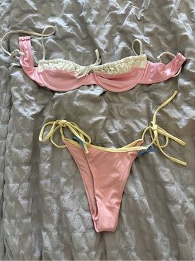 With Jean Pink & Cream Ruffle Underwire Bikini